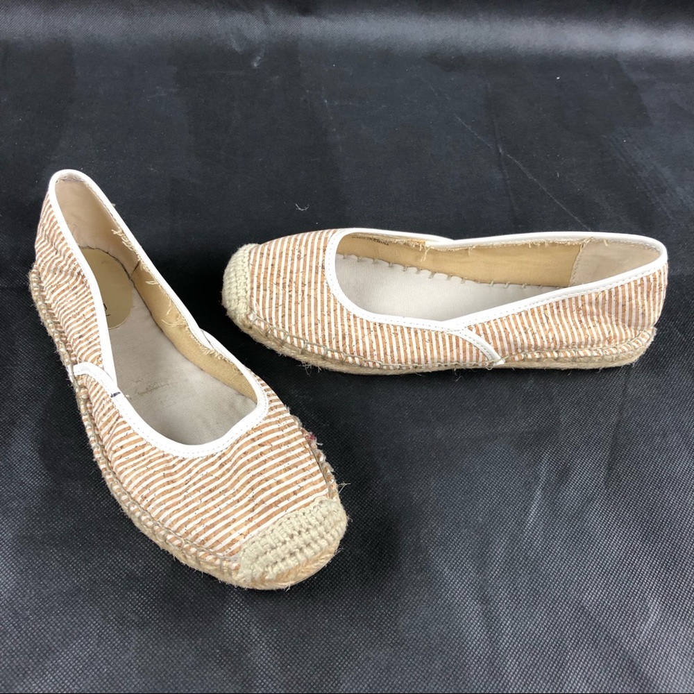 Tahari Poliana Espadrilles 6 - Picture 3 of 6